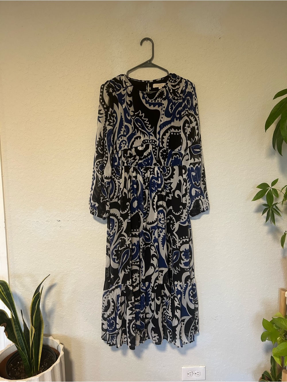 LOFT Paisley Shirred Flounced Midi Dress, Comfortable Feminine Dress Size 6 - Picture 2 of 10